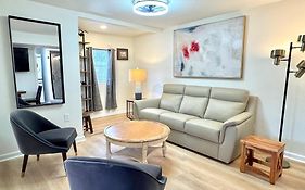 Upgraded Suite - Easy Access To Uptown #N29